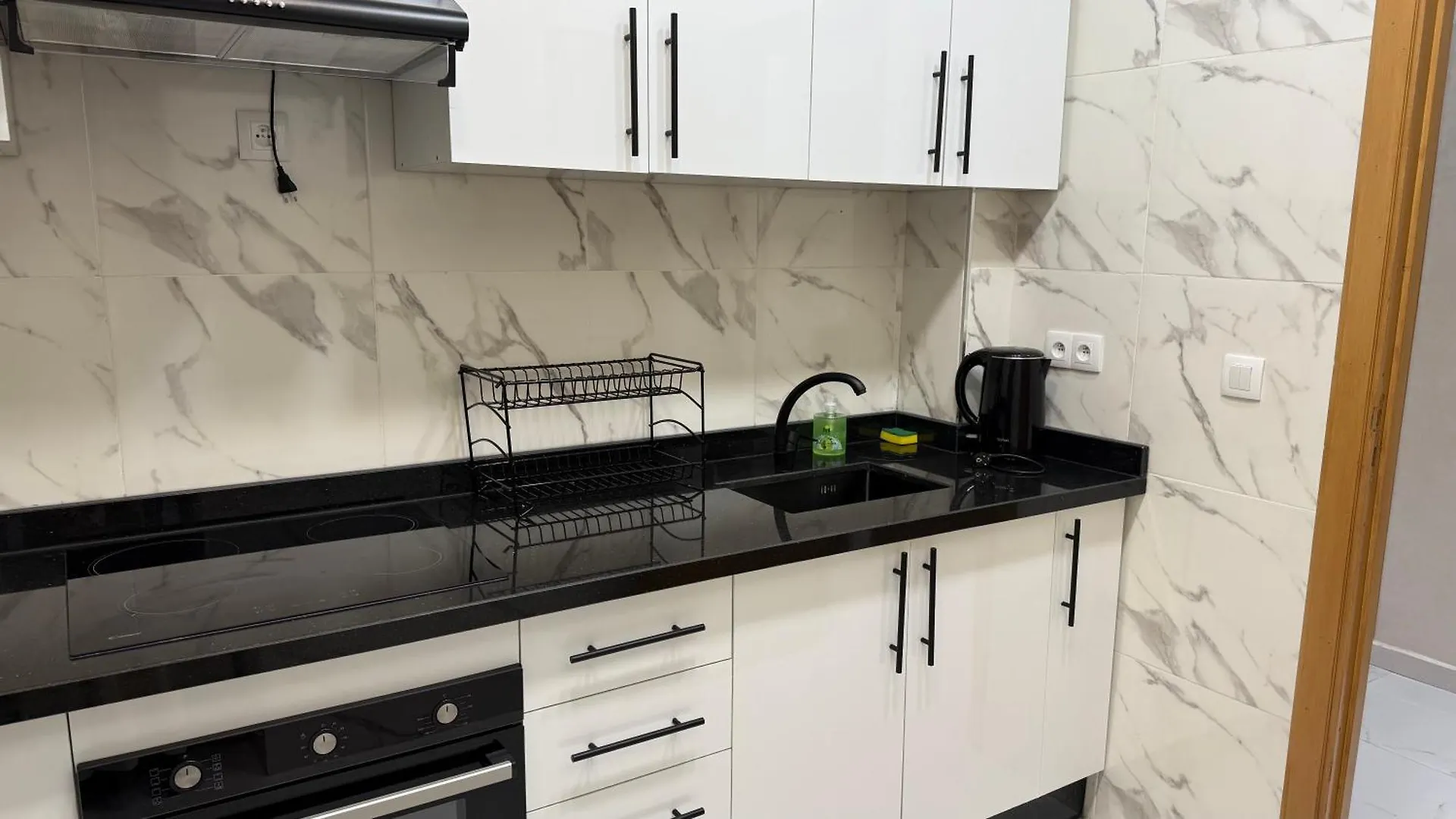 Luxury Renovated Apartment Агадир